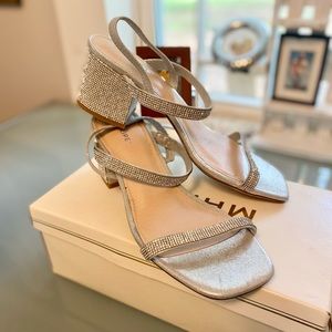 ✨ SEXY STRAPPY HEELS ✨